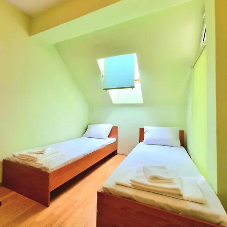 Shipka With Parking Apartment *